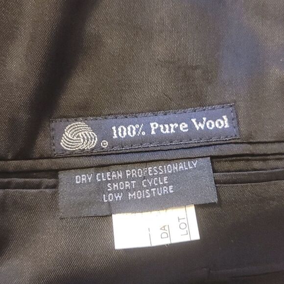 Burberry's vintage plaid blazer - Picture 13 of 16